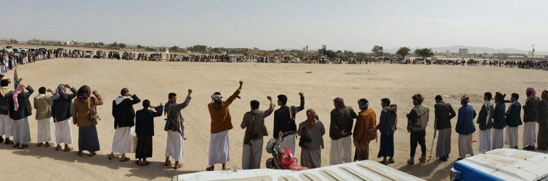 وقفة قبلية في سحار بصعدة تستنكر اختطاف النساء في مأرب