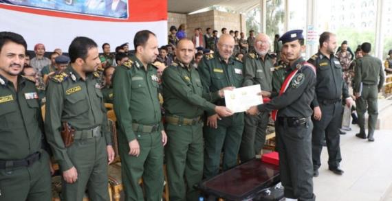 وزارة الداخلية تحتفي بتخرج الدفعة التخصصية الأولى للسائقين