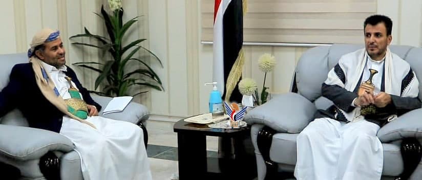 وزير الصحة يناقش مع محافظ عمران احتياجات القطاع الصحي