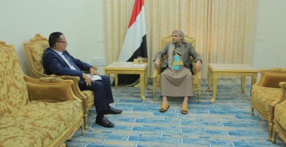 الرئيس المشاط يحث على تفعيل المسرح وإبراز مظاهر الصمود في وجه العدوان