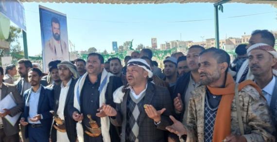 مكتب هيئة الأوقاف بذمار ينظم زيارة إلى روضة ومعرض الشهداء