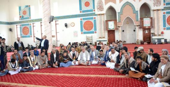 رئيس الوزراء يتفقد سير أنشطة المراكز الصيفية في أمانة العاصمة