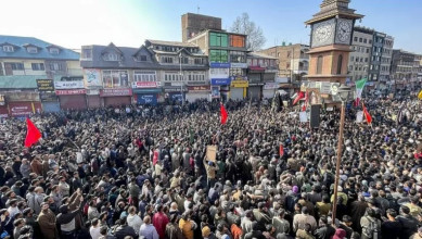 احتجاجات واسعة في عدة بلدان رفضاً لجريمة استهداف السيد خامنئي