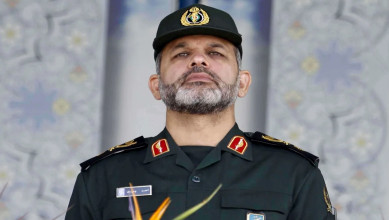 اللواء أحمد وحيدي: الشعب الإيراني لا يخشى الحرب