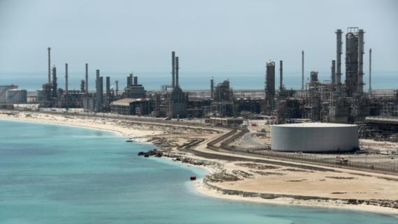 الثرواتُ الهائلة التي أبقتها التدخلاتُ الأجنبية بعيدةً عن متناول اليمنيين