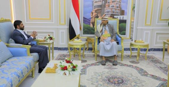 الرئيس المشاط يوجه اللواء الرزامي بمتابعة عودة الحجاج اليمنيين إلى صنعاء