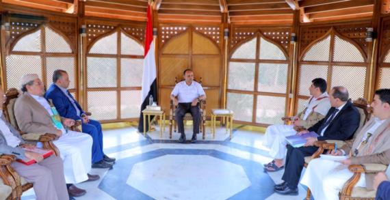 الرئيس المشاط يوجه بتنفيذ مشاريع كهرباء الريف في المناطق الأكثر حرمانا