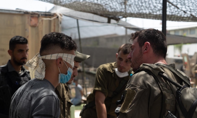 العدو الاسرائيلي يعتقل 3 فلسطينيين بالخليل في الضفة المحتلة