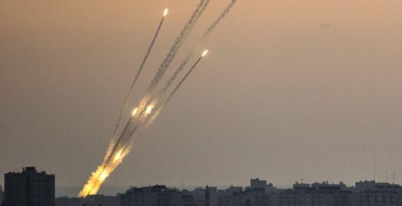 بعد 449 يوما من حرب الإبادة الصهيونية.. غزة تقصف مدينة القدس المحتلة برشقة صاروخية