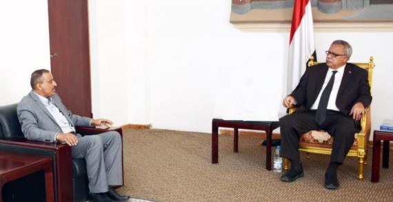 حكومة الإنقاذ تشيد بشجاعة أبناء المهرة في مواجهة الغزو السعودي