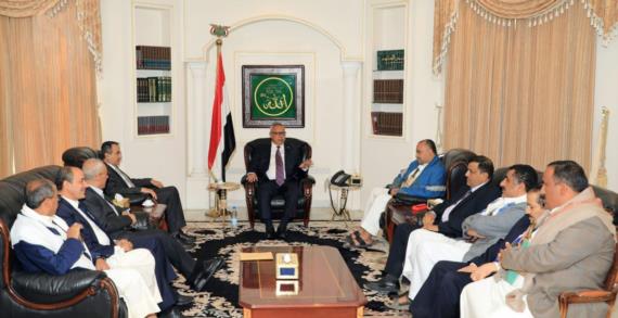 بن حبتور يرأس اجتماعاً لمناقشة مهام حكومة تصريف الأعمال