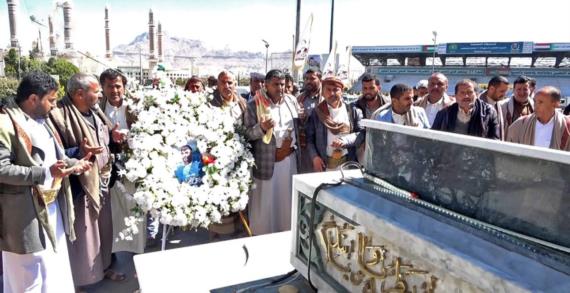 قيادات محافظة مأرب يزورون ضريح الشهيد الرئيس الصماد