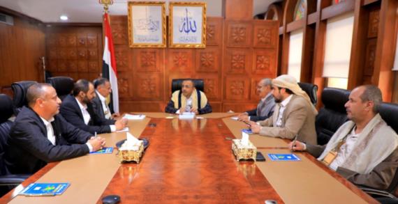 مجلس إدارة البنك المركزي اليمني يستعرض حلول مشكلة تلف العملة الوطنية