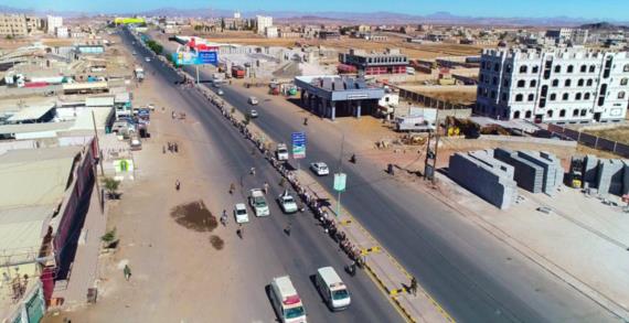 مدينة ذمار تشهد مسير شعبي لدفعة جديدة من خريجي الدورات العسكرية المفتوحة