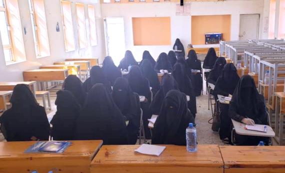 مكتب الإرشاد بمأرب يختتم دورة تدريبية للمرشدات في مديرية مجزر